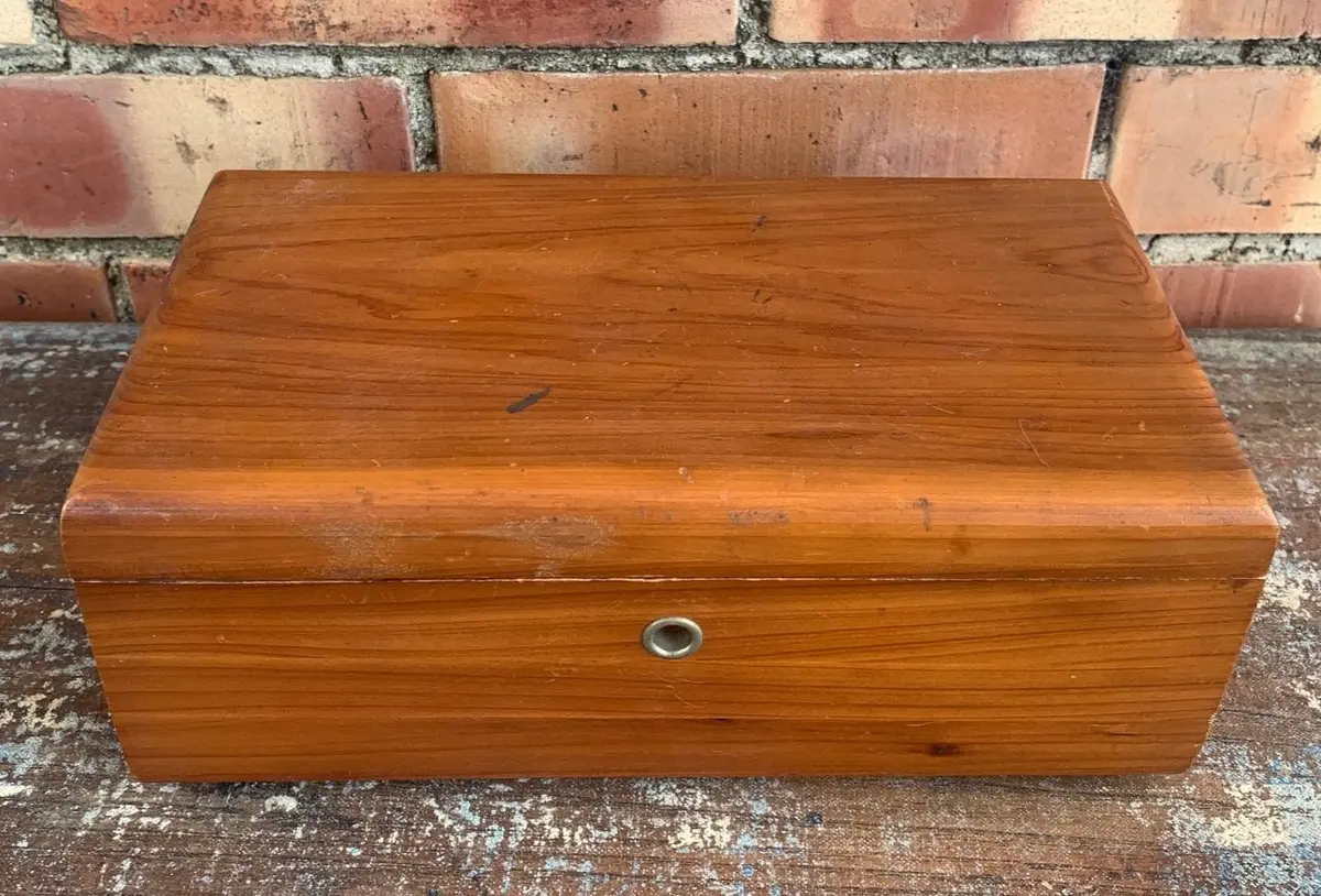Smooth Cedar Trinket Lane Box 1