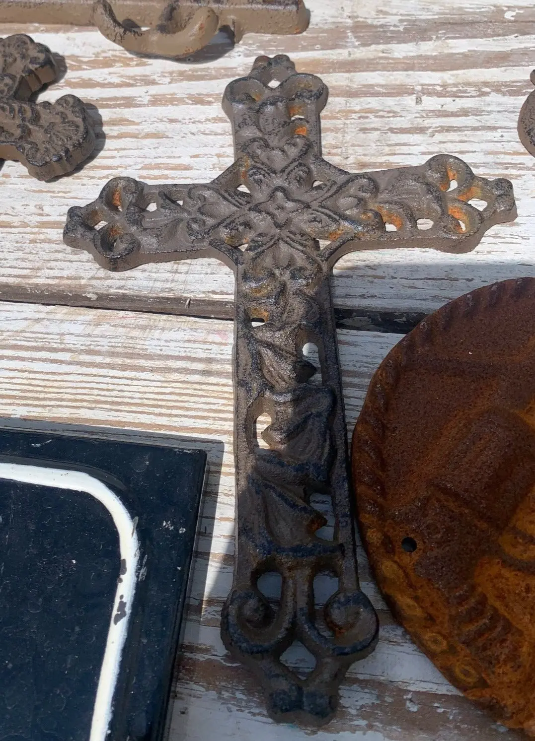 Medium Pierced Cast Iron Cross 1