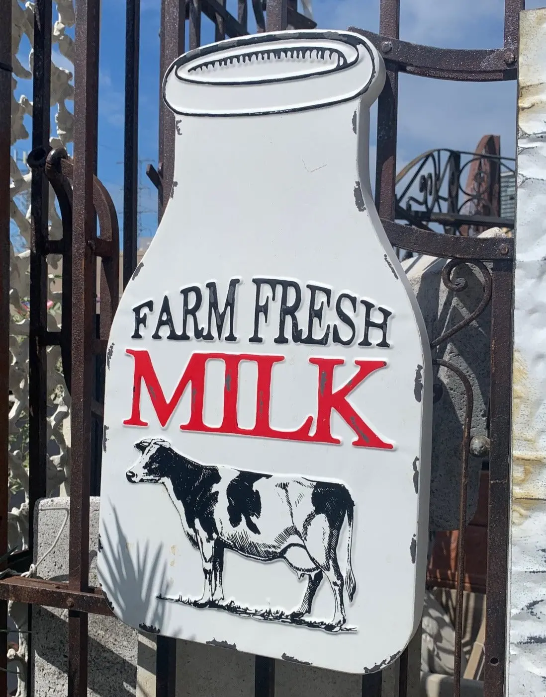 Tin Farm Fresh Milk Sign 1