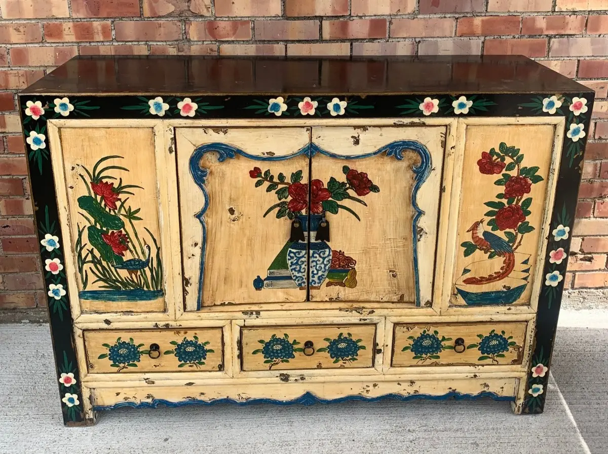 Tibetan Painted Server 1