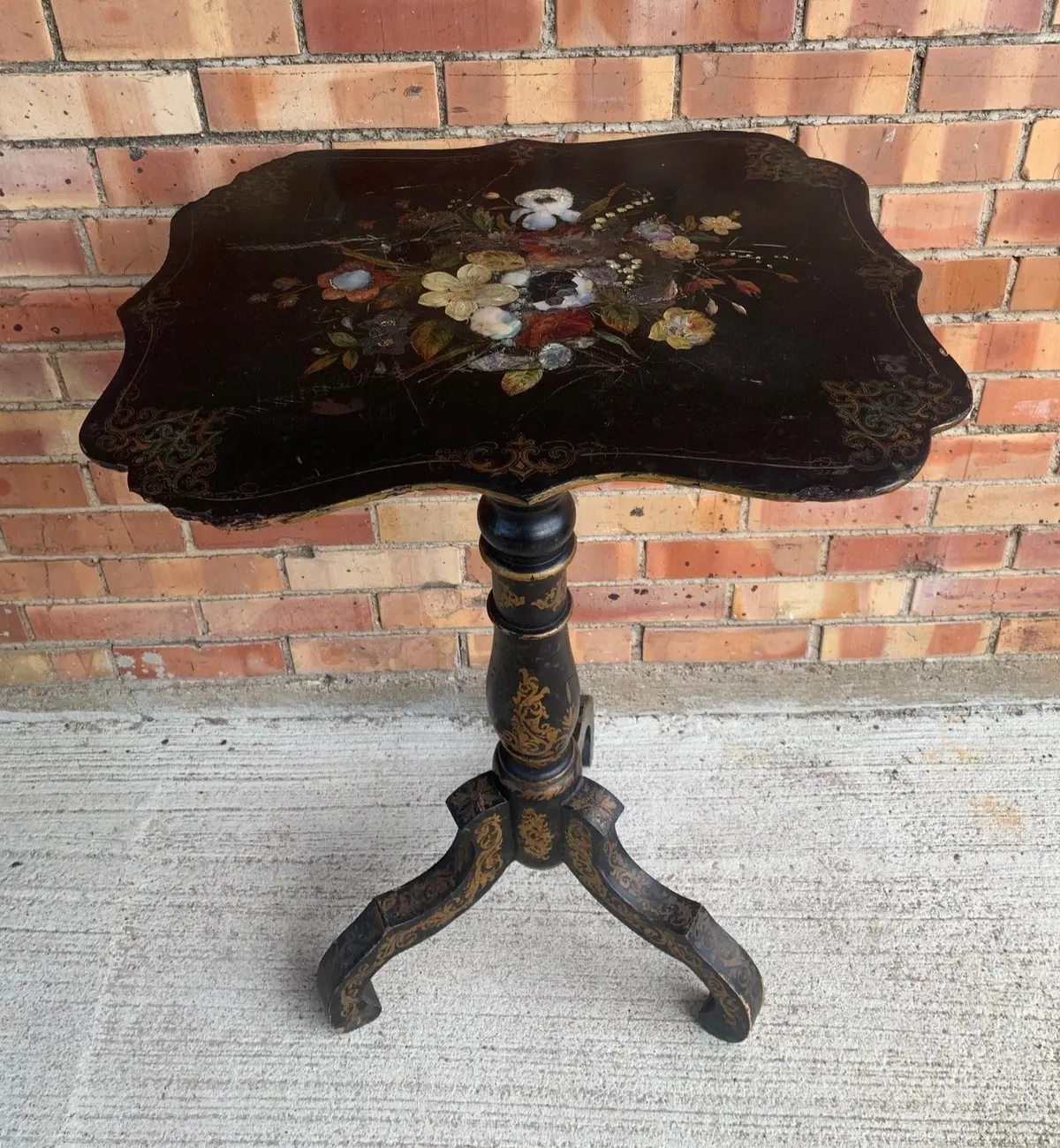 Paper Mache Mother Of Pearl Tilt Top Table 1