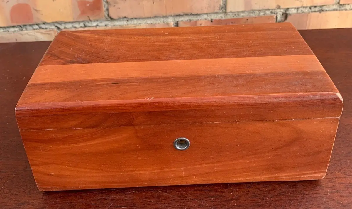 Small Cedar Box 1