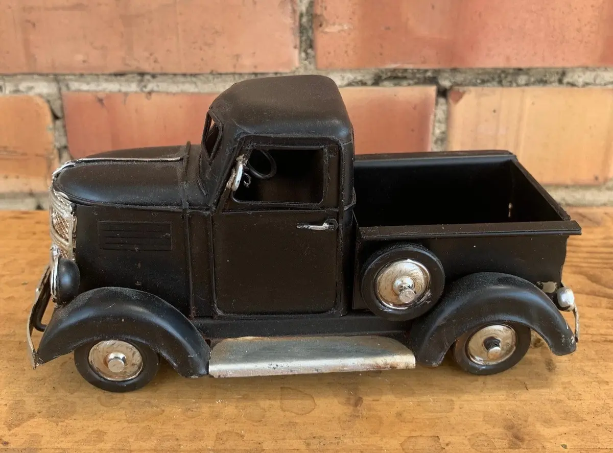 Reproduction Black Metal Pick-Up Truck 1