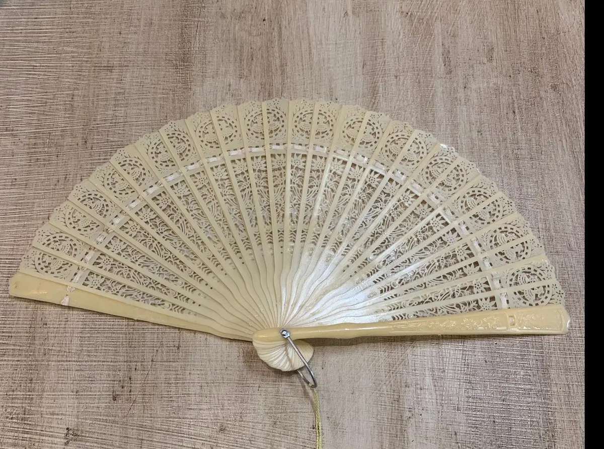 Ivory Colored Stenciled Chinese Fan 1
