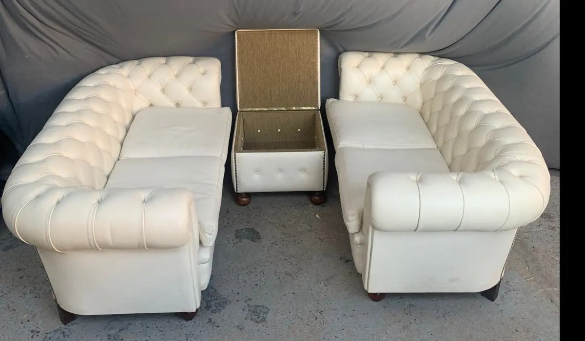 Set Of 2 White Leather Chesterfield Loveseats With Matching Ottoman 1