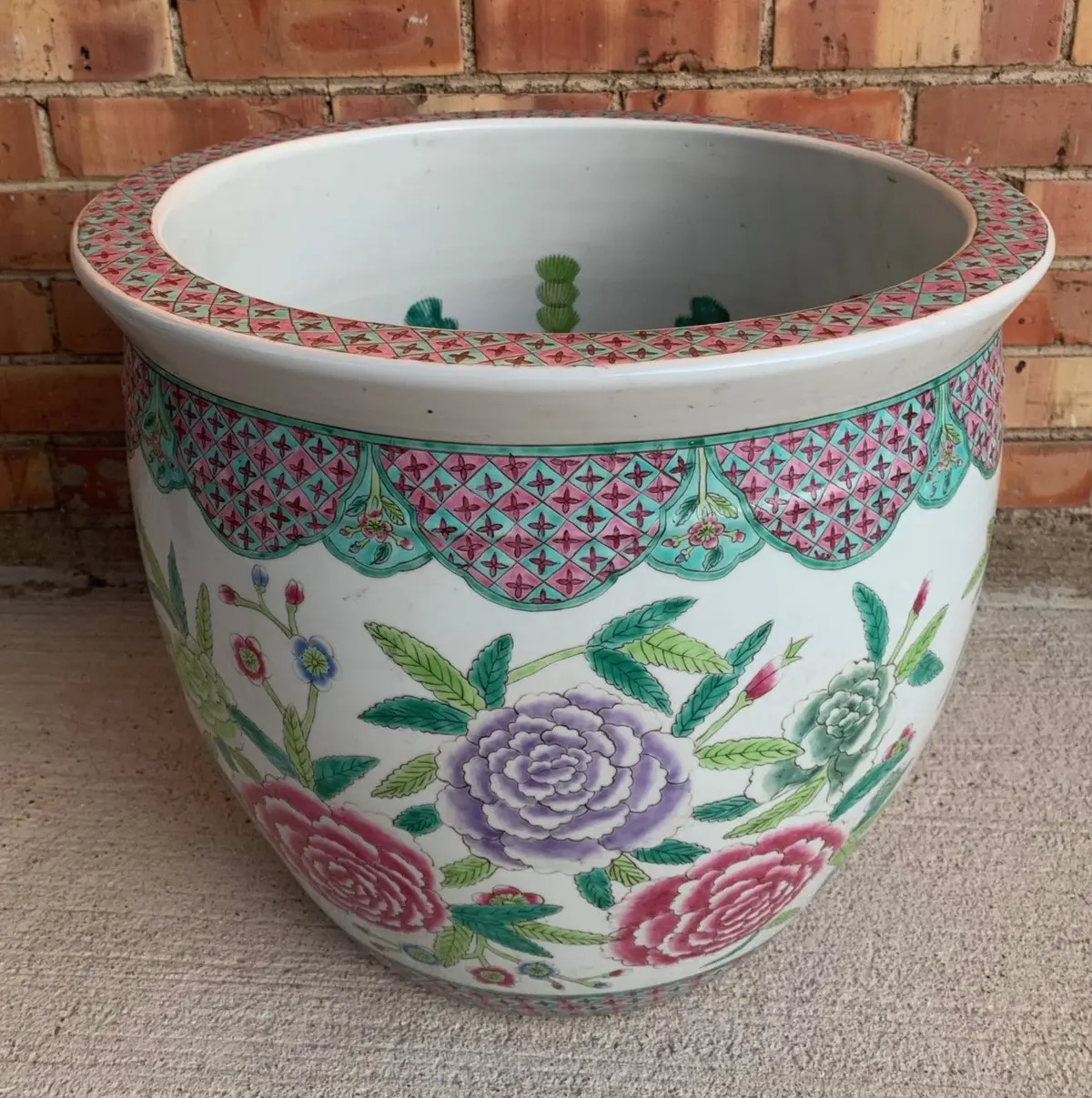 Large Floral Fish Bowl 1