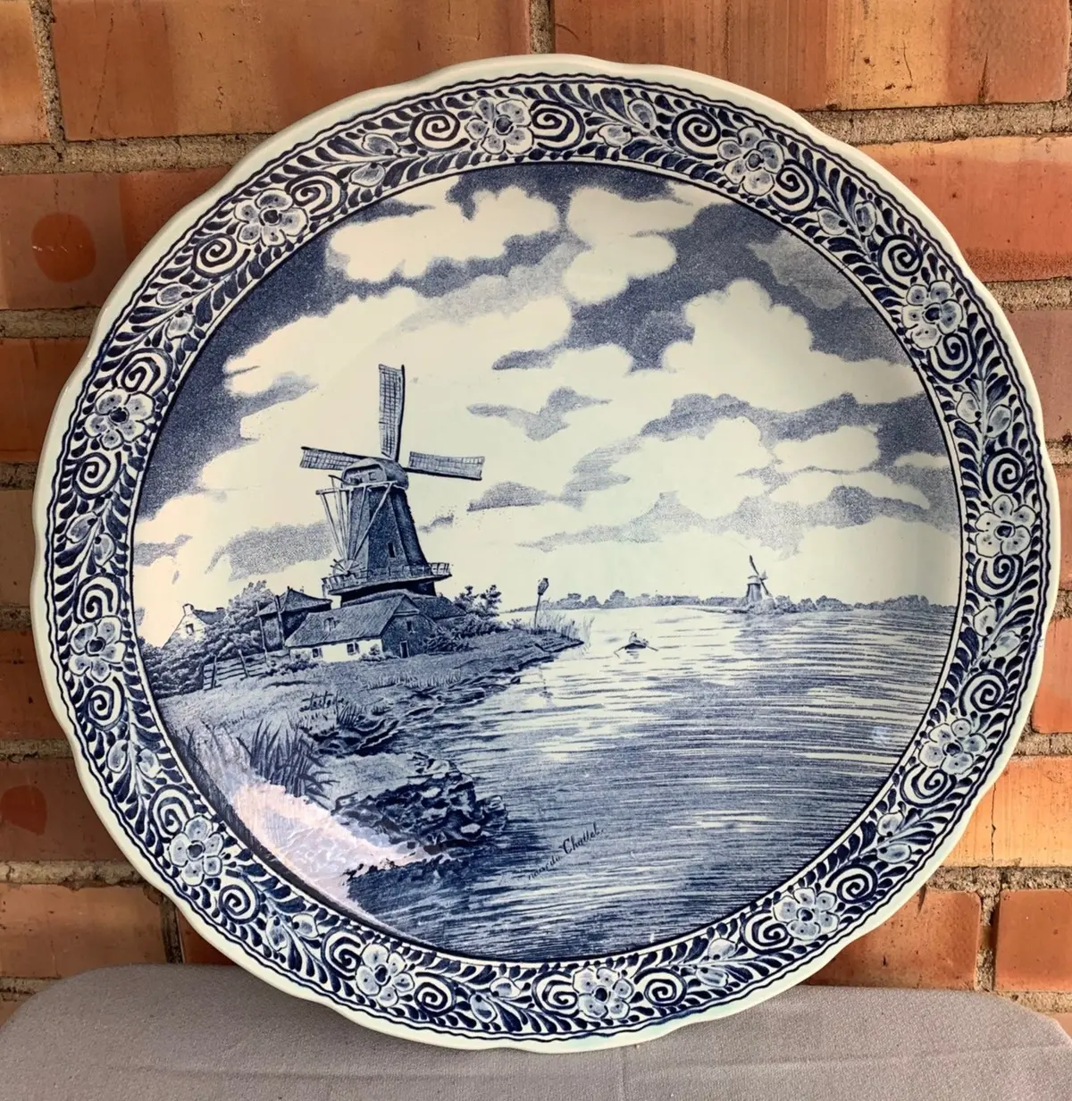 Delft Charger With Windmill 1