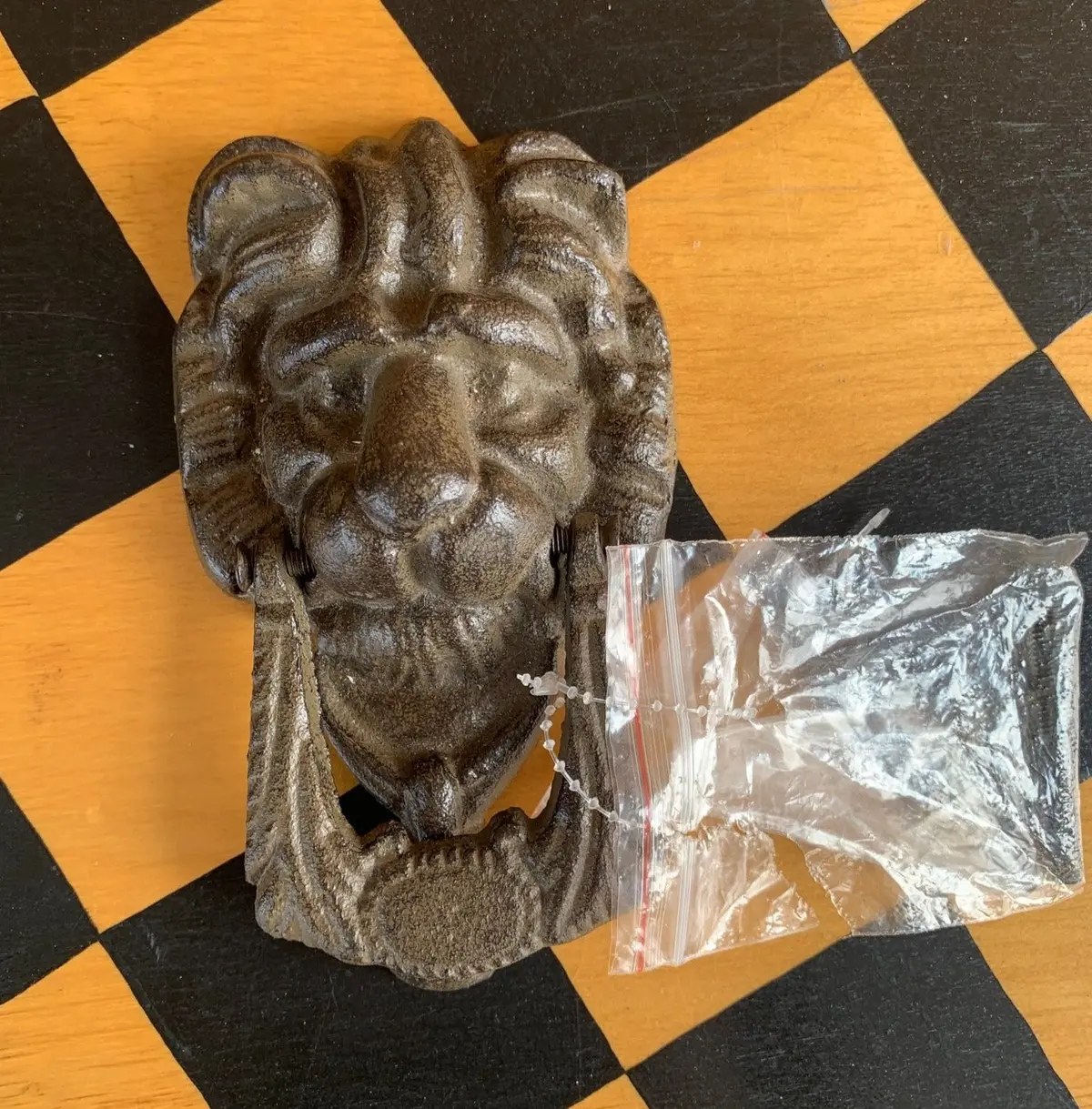Small Iron Lion Mask Knocker 1