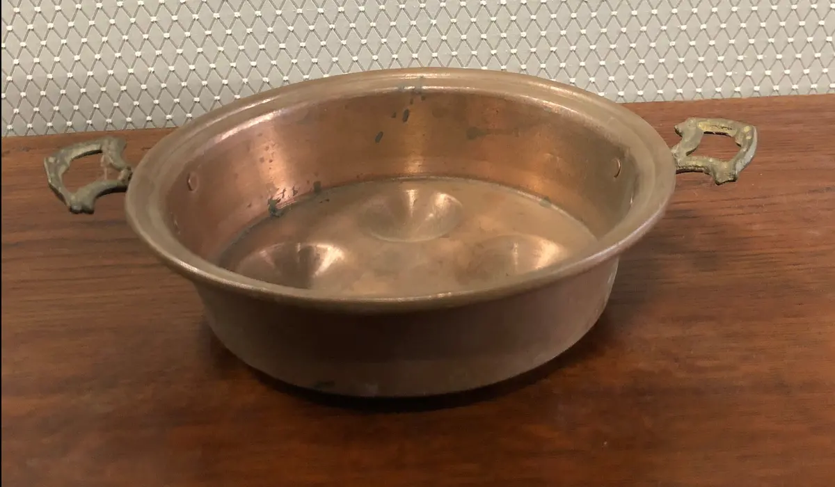 Small 7" Copper Pot With Two Small Side Handles 1