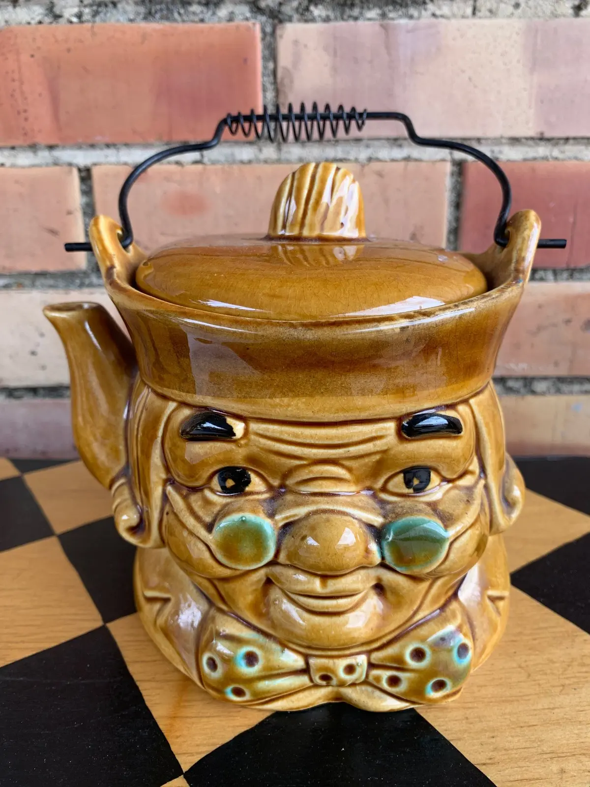 Benjamin Franklin Face Teapot 1
