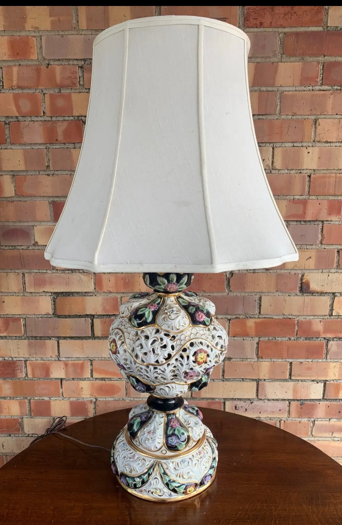 Large Capodimonte Style Lamp 1