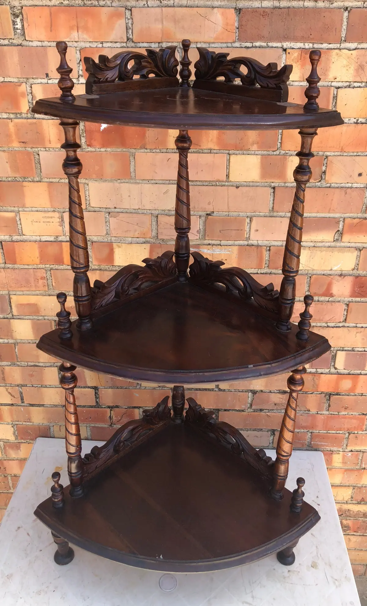 Mahogany Open Corner Shelf As Found 1