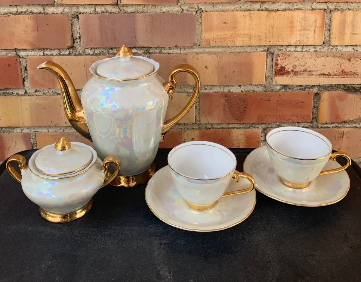 Set Of Czech Lusterware Teapot, Sugar, 2 Cups And Saucers 1