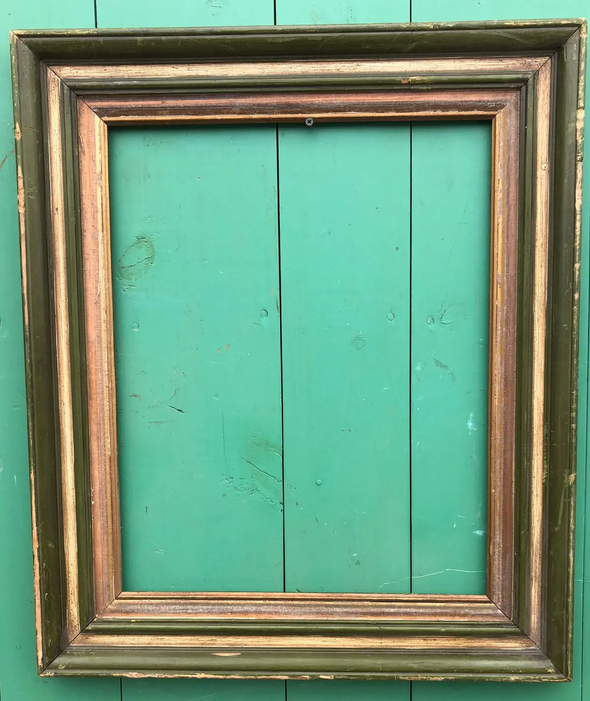 Distressed Green Frame 1