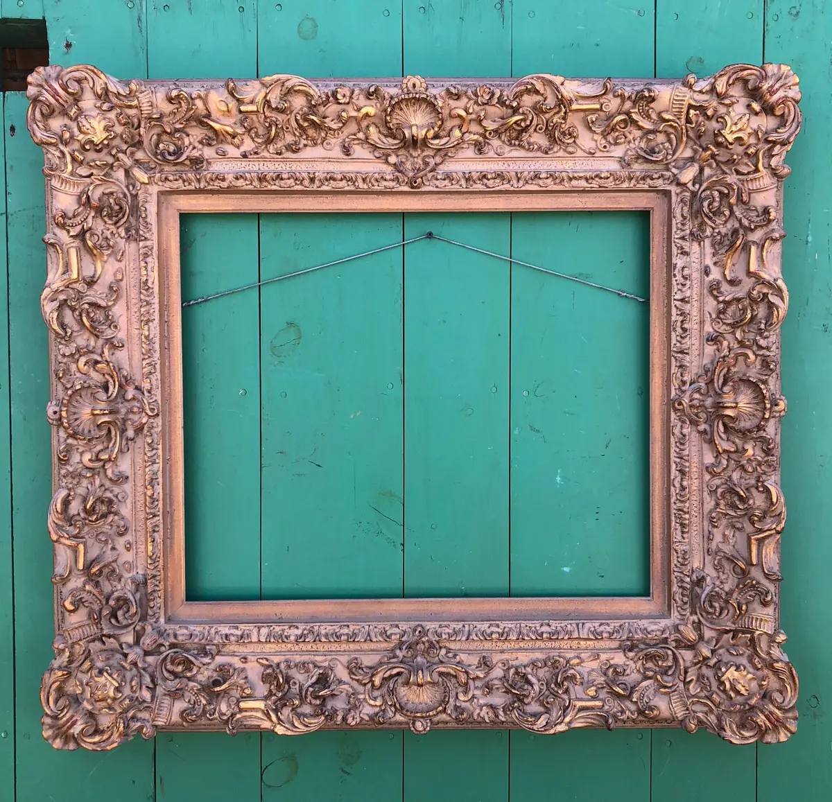 Fancy Beige Frame With Gold Highlights 1