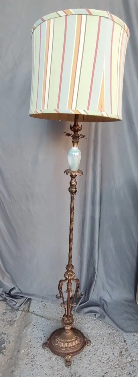 Bronze Floor Lamp With Small Asian Urn 1