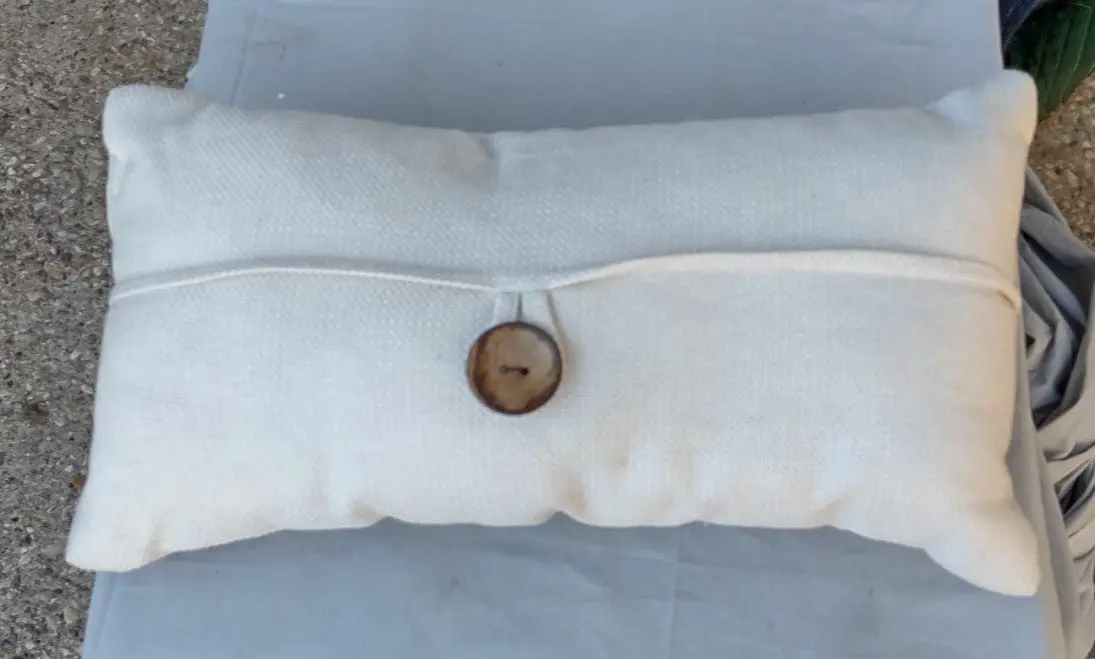 Rectangular Pillow With Button 1