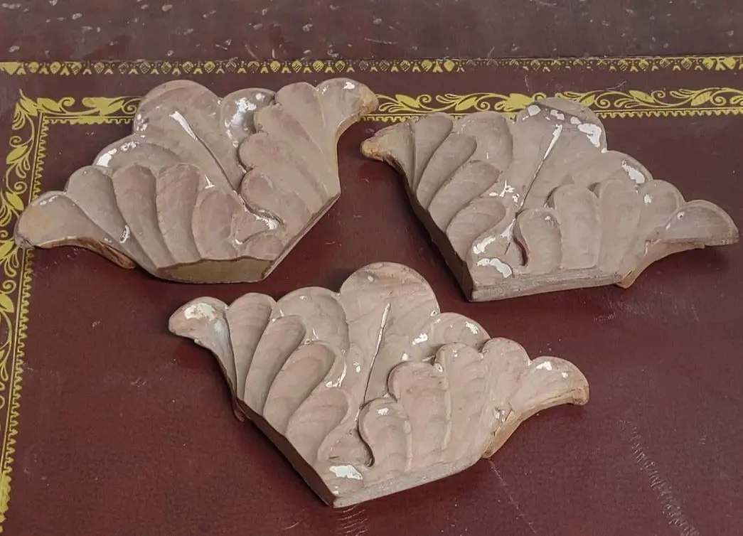 Set Of 3 Small Hanging Wood Carvings 1