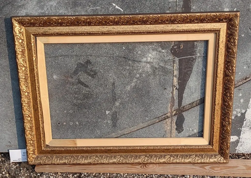 Medium Ornate Gilt Frame With Carved Fillet 1
