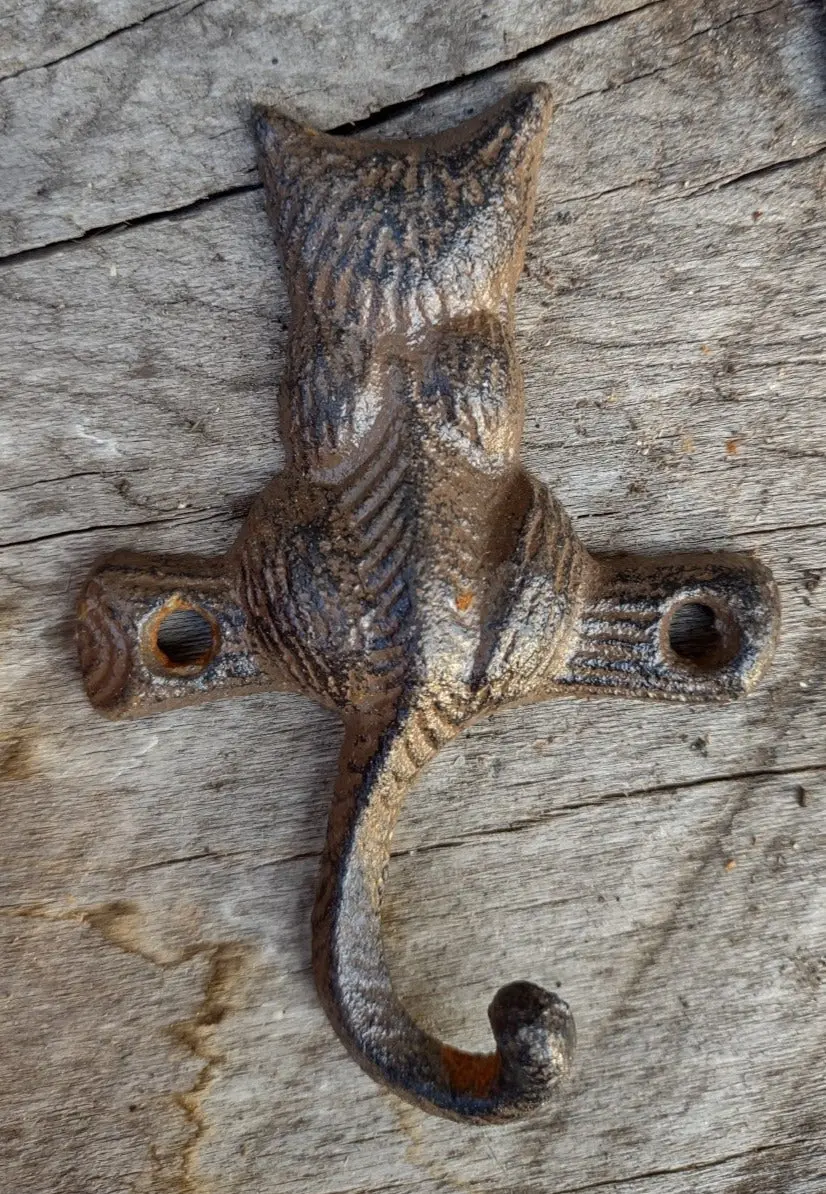 Iron Cat Coat Hook 1