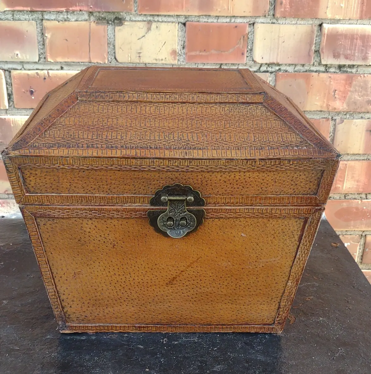 Leather And Wood Domed Lid Box 1