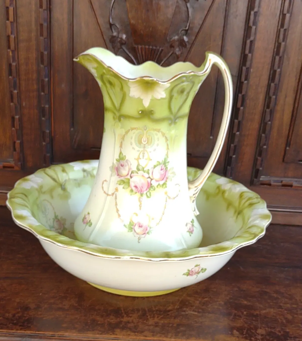 Rose Painted Pitcher And Washbowl 1