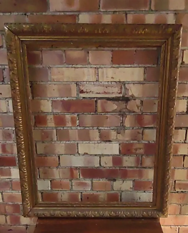 Large Giltwood Frame 1
