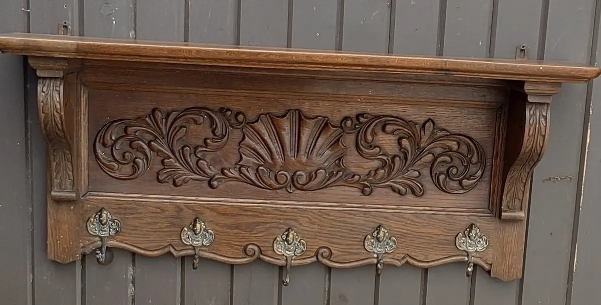 Ornate Shell Carved Oak Wall Shelf 1