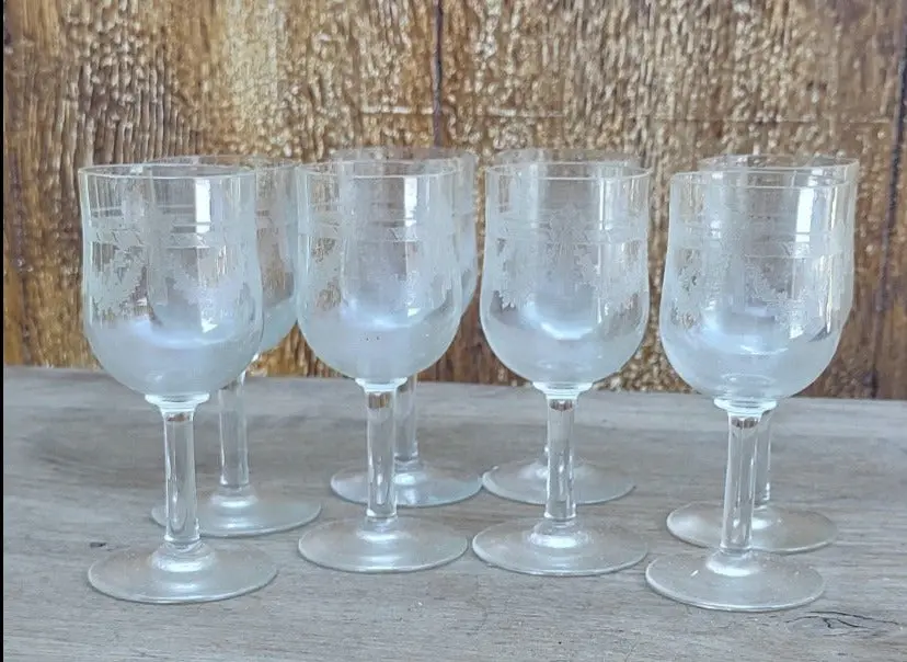 Set Of 8 Etched Crystal Footed Cortials 1