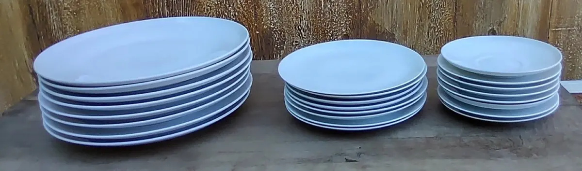Set Of 8 Continental China White Salad Plates, 8 Dinner Plates And 8 Saucers 1