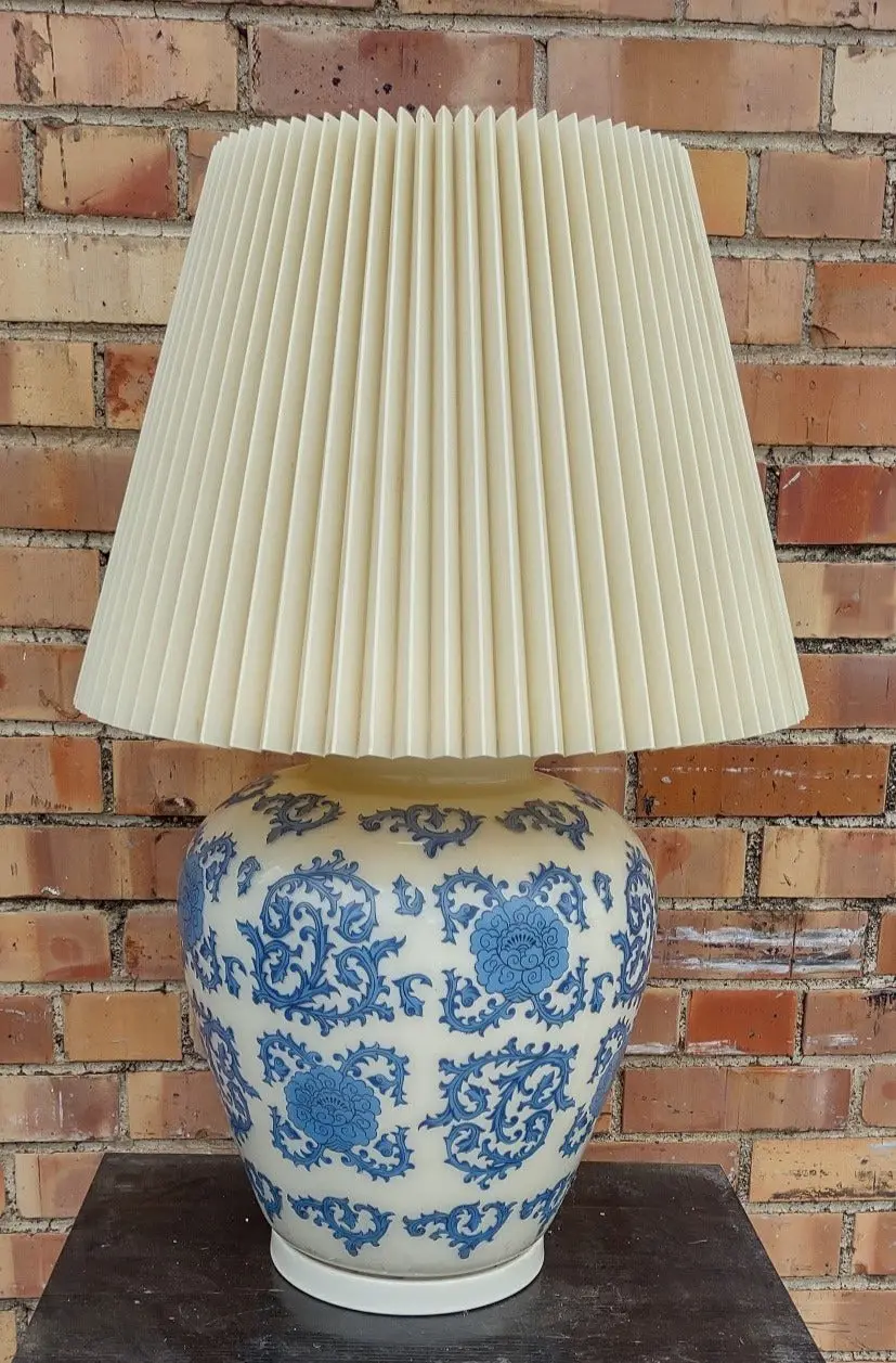 Vintage Blue And White Glass Lamp 1