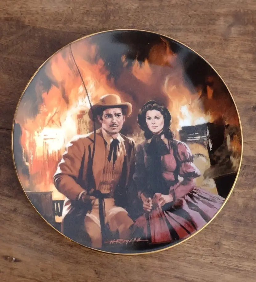 Knowles Gone With The Wind Plate-Ret Butler And Scarlett Ohare 1