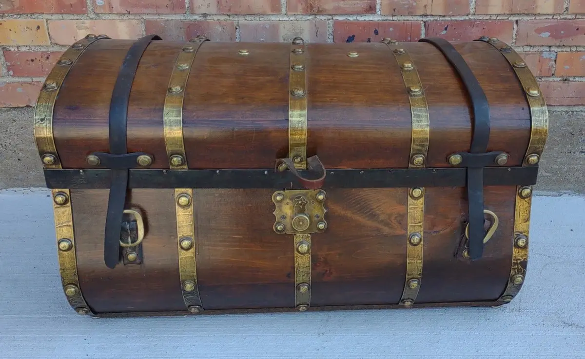 Leather And Metal Banded Oak Trunk With With Fitted Interior 1