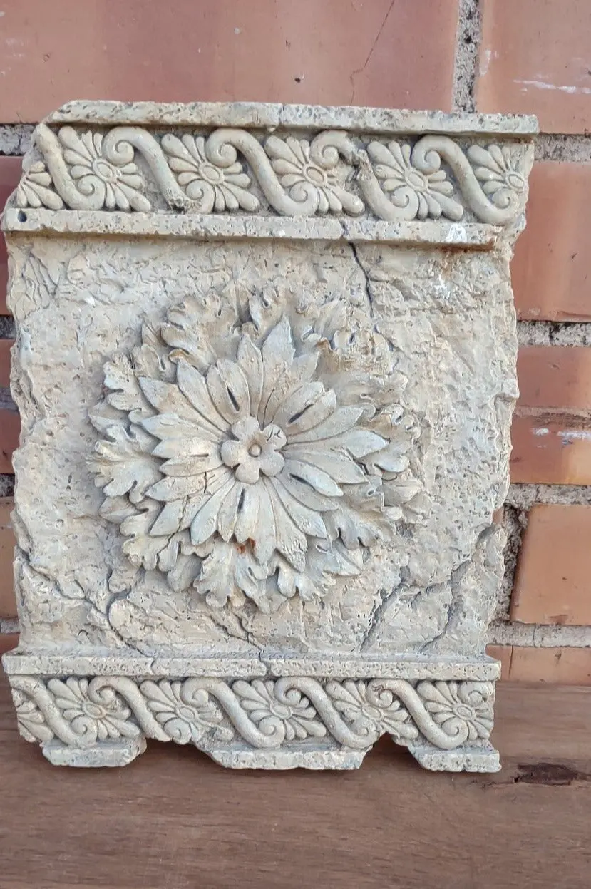 Resin Rosette Plaque 1