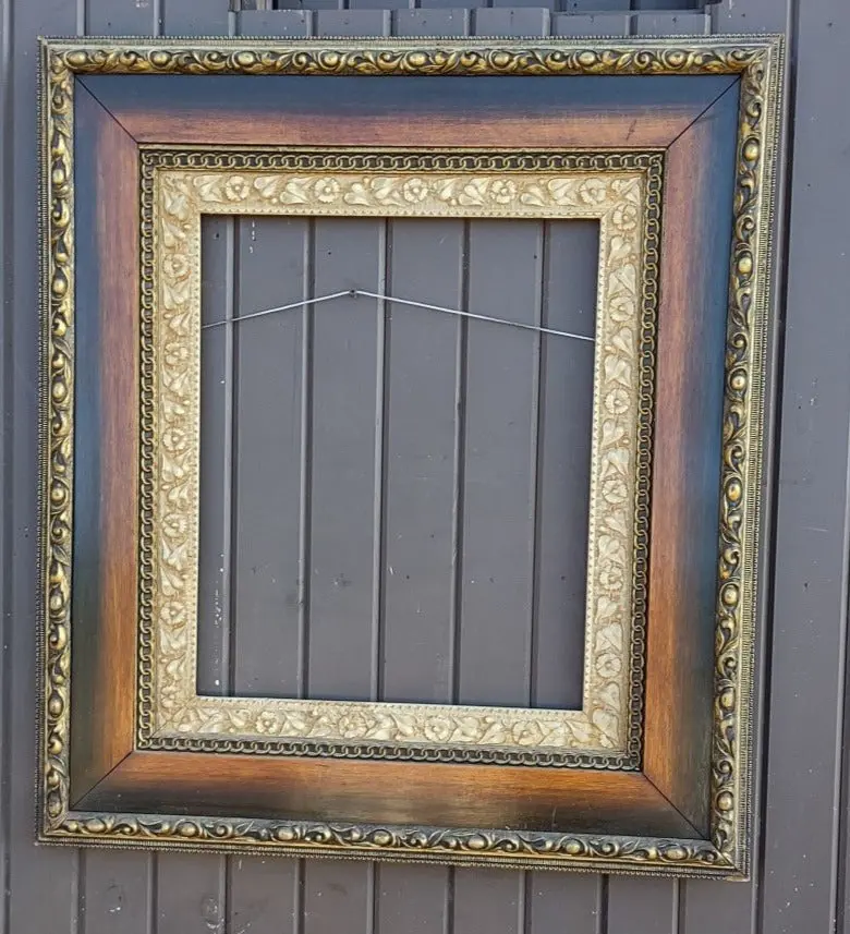 Beautiful American Wood And Gesso Frame 1