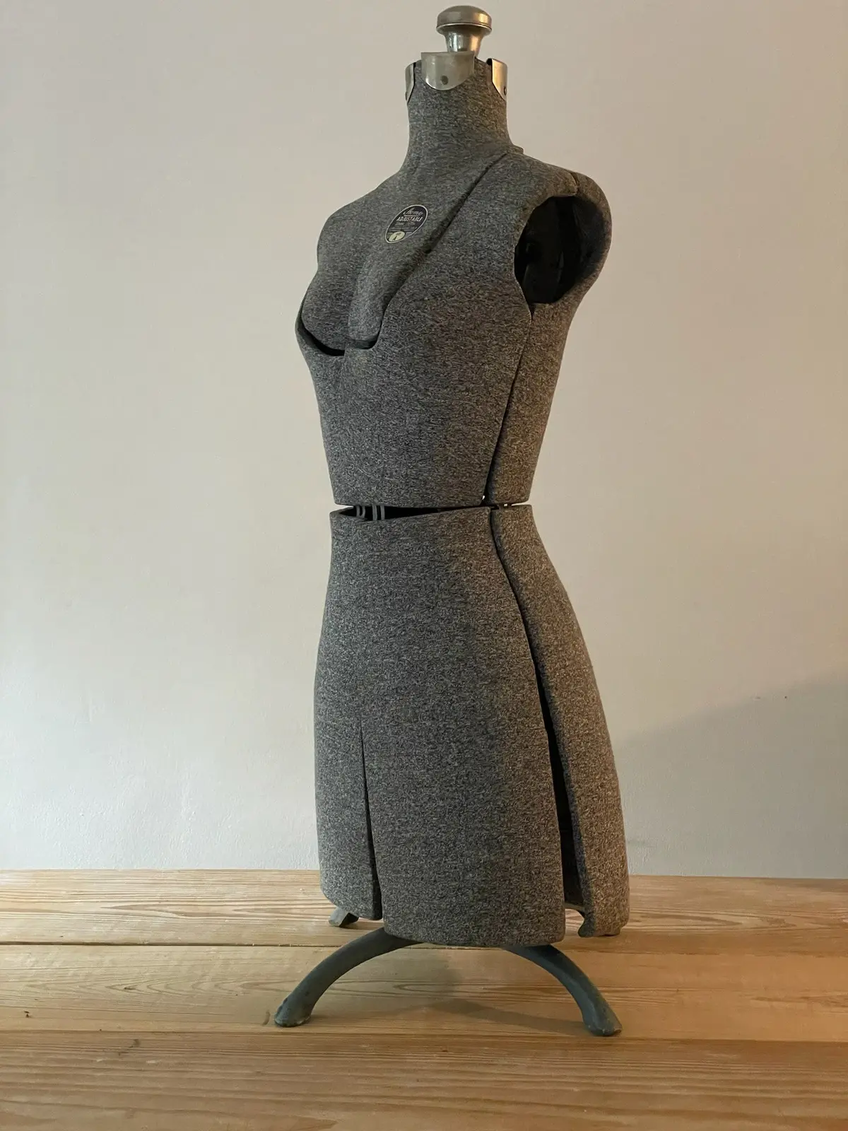 Vintage Acme Adjustable Size A Dress Form 1