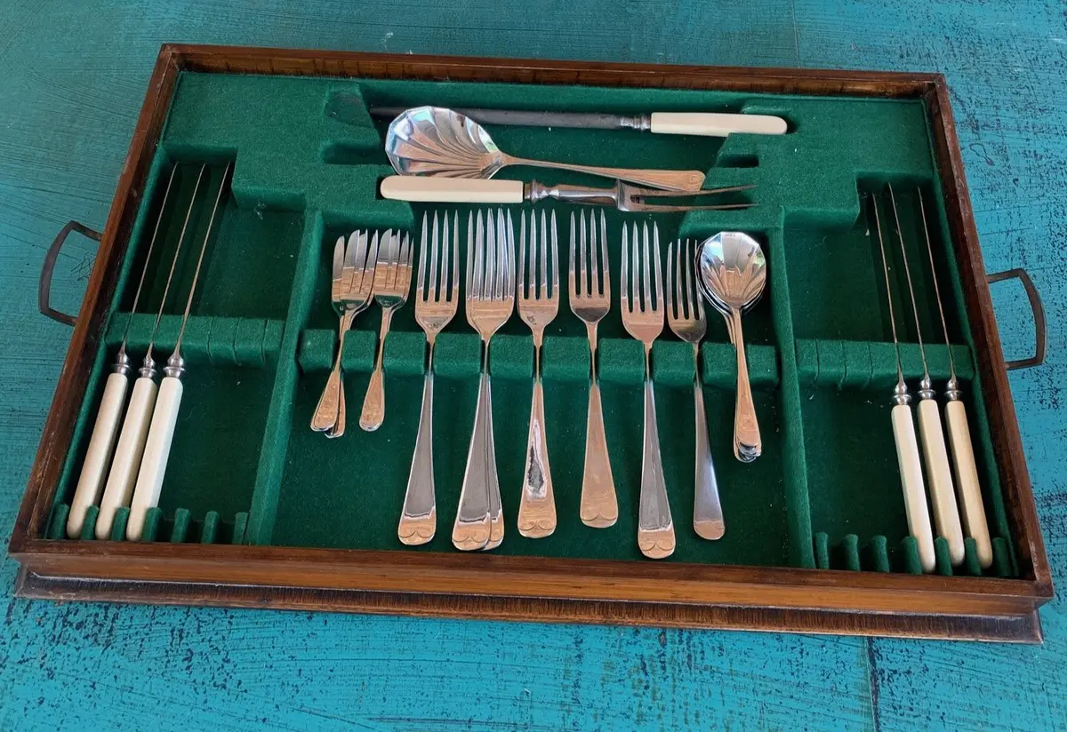 Sheffield Cutlery Set With Celluloid Handles In Tray Box 1