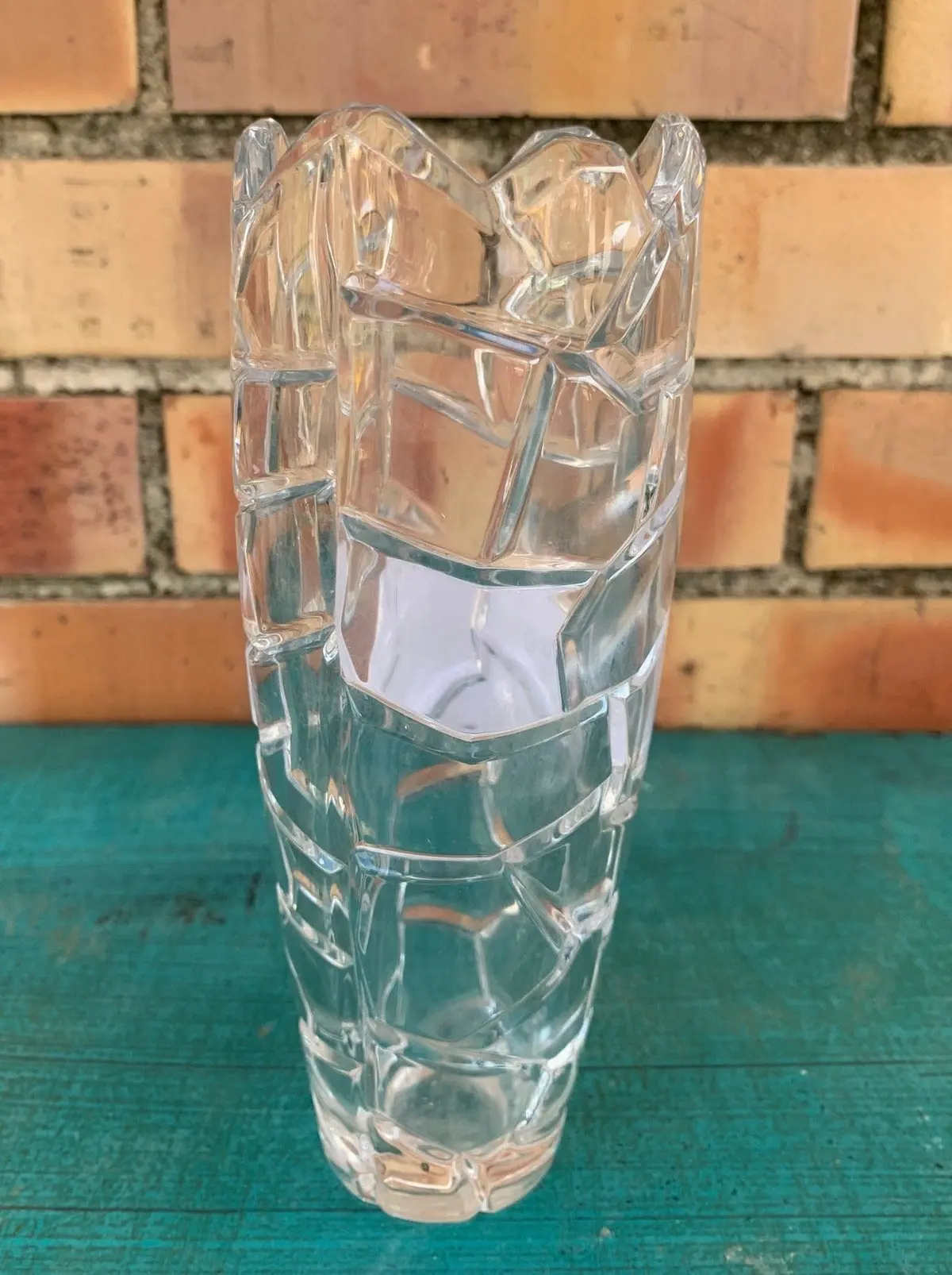 Small Villeroy And Boch Crystal Vase With Alligator Design 1