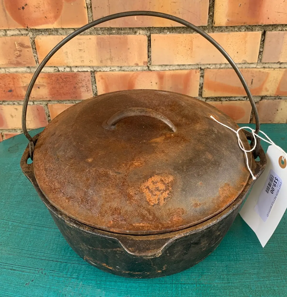 Cast Iron Kettle With Lid 1