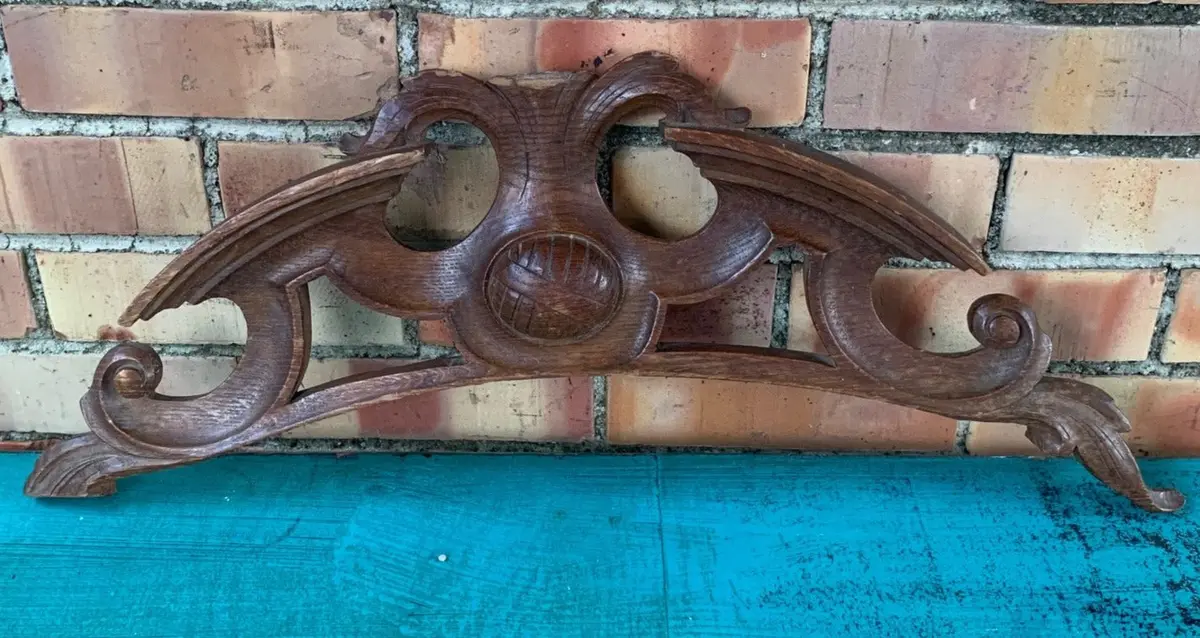 Rococco Revival Arched Pediment 1
