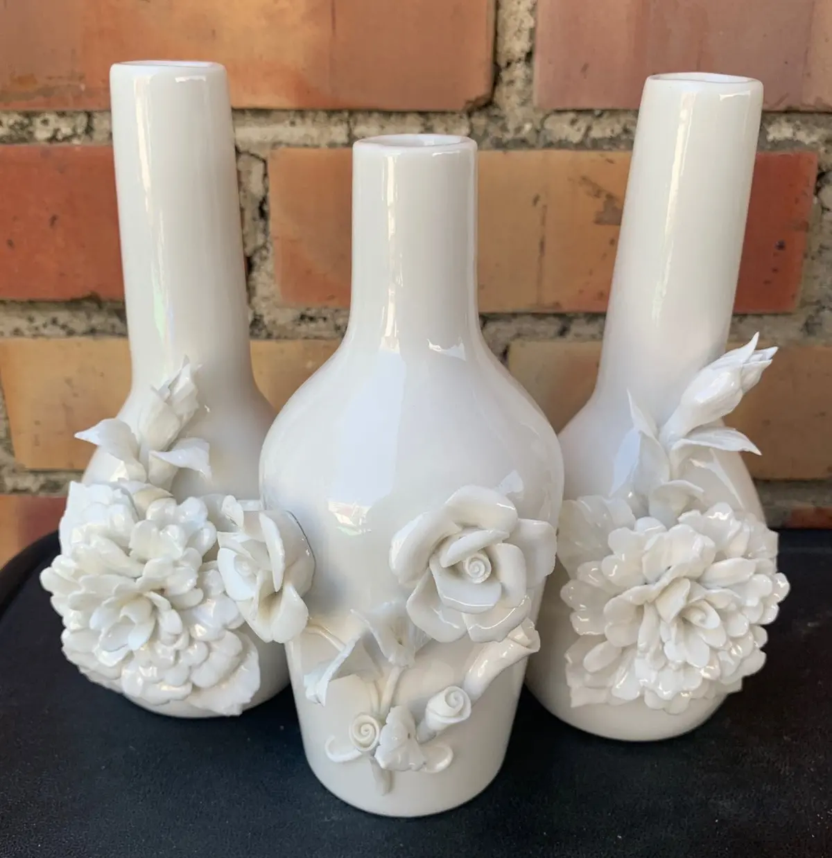 Set Of 3 Blanc De Chen Vases 1
