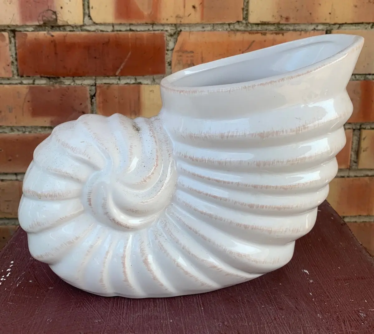 White Shell Shaped Planter Or Vase 1