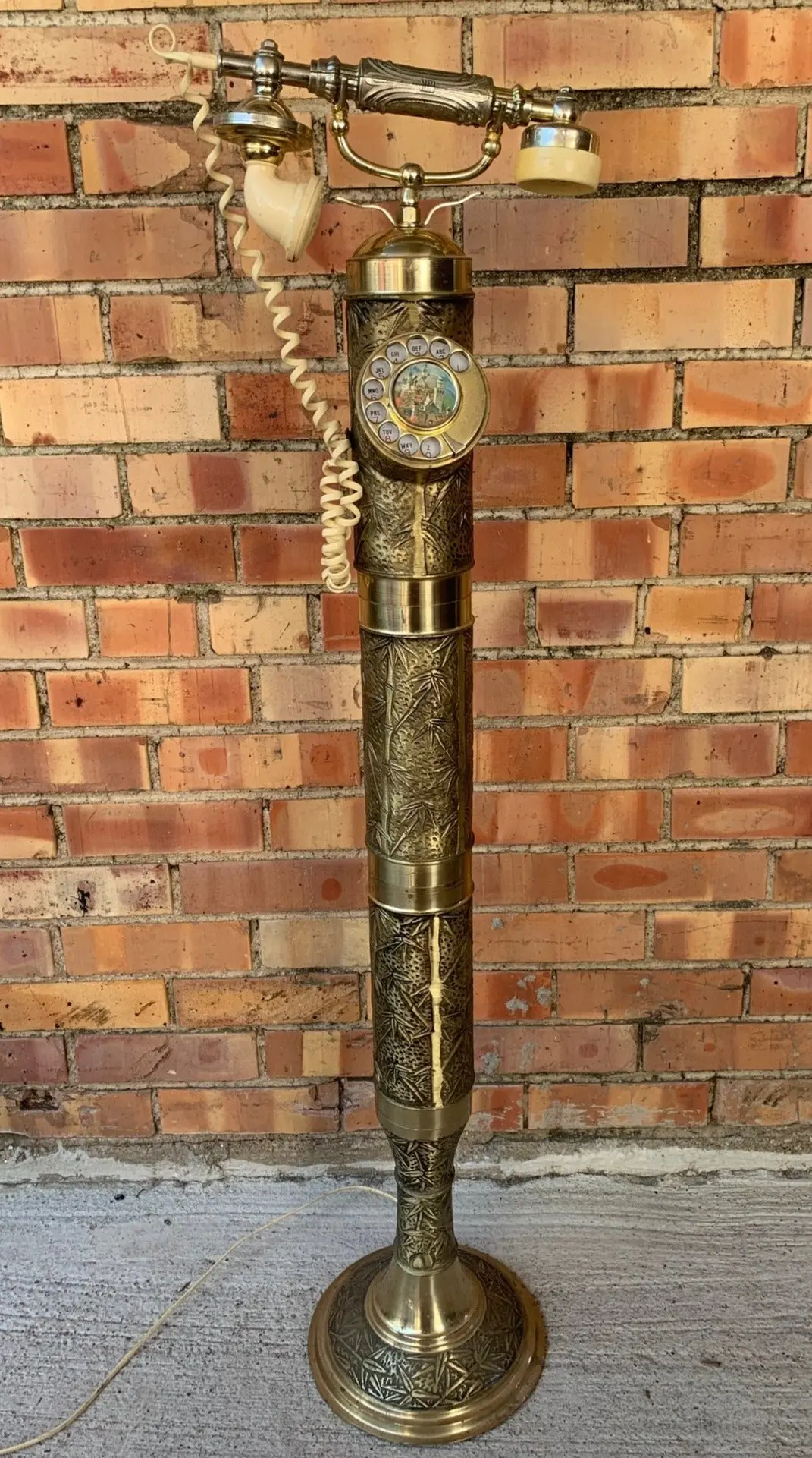 Vintage 1970'S Bamboo Motif Floor Rotary Phone 1