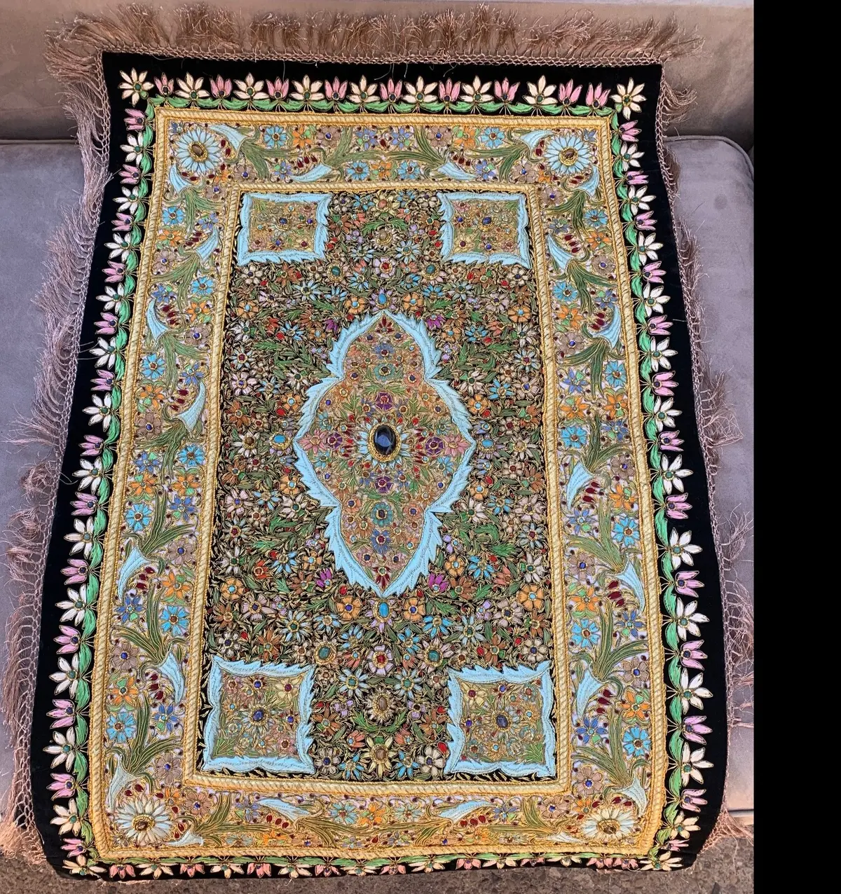 Gold Threaded Kashmir Wall Rug With Semi Precious Stones 1