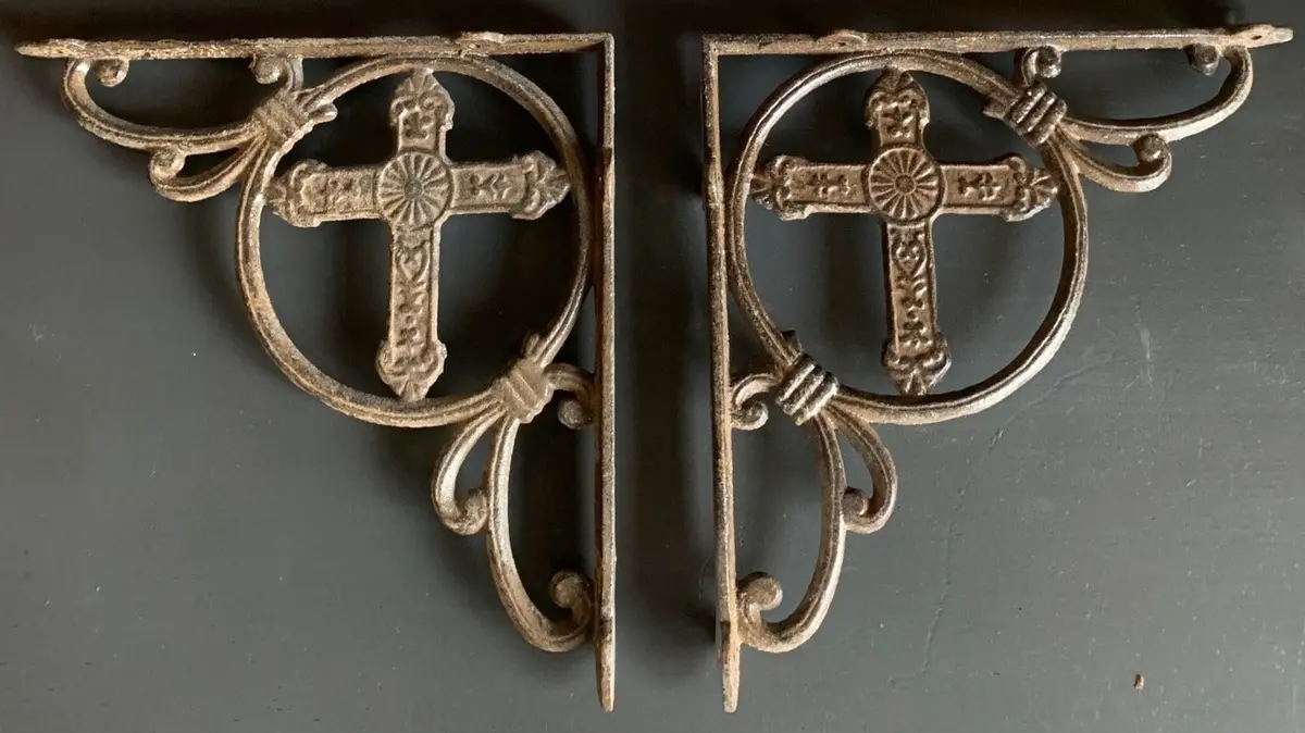 Pair Of Gothic Iron Cross Corbels 1