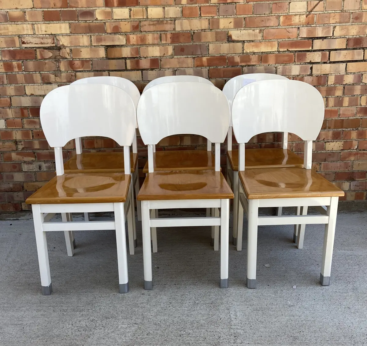 Set Of 6 White Lacquer Dining Chairs 1