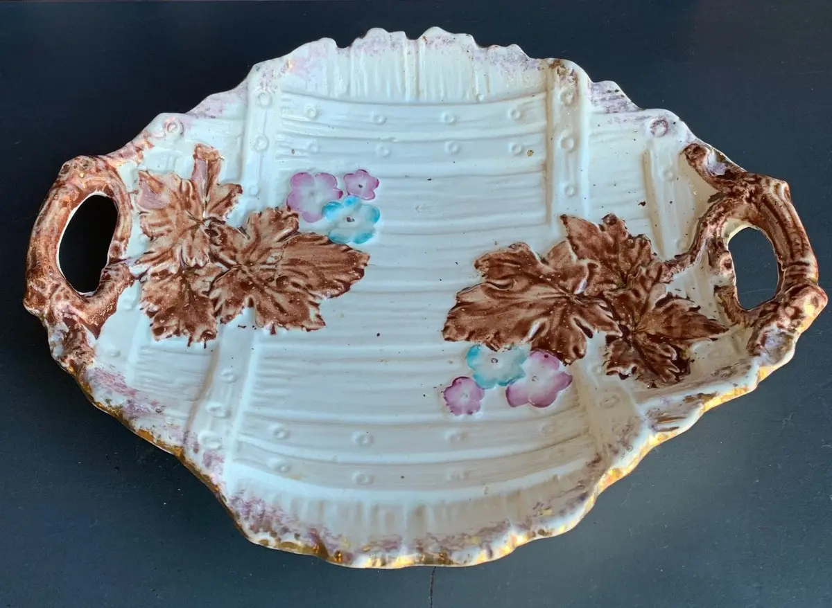 Maple Leaf Dish With Light Blue Flowers 1