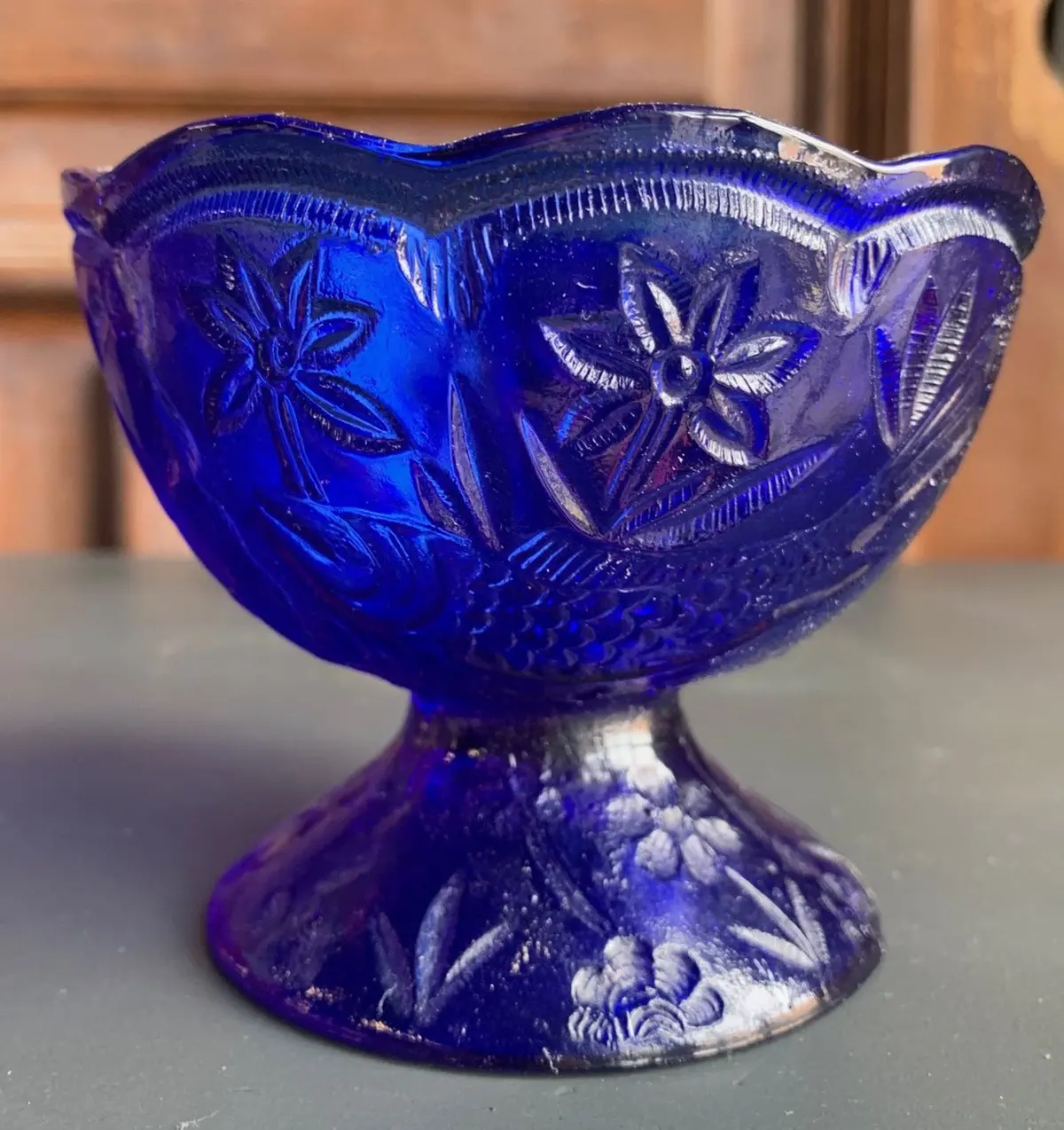 Cobalt Glass Footed Bowl With Fish 1