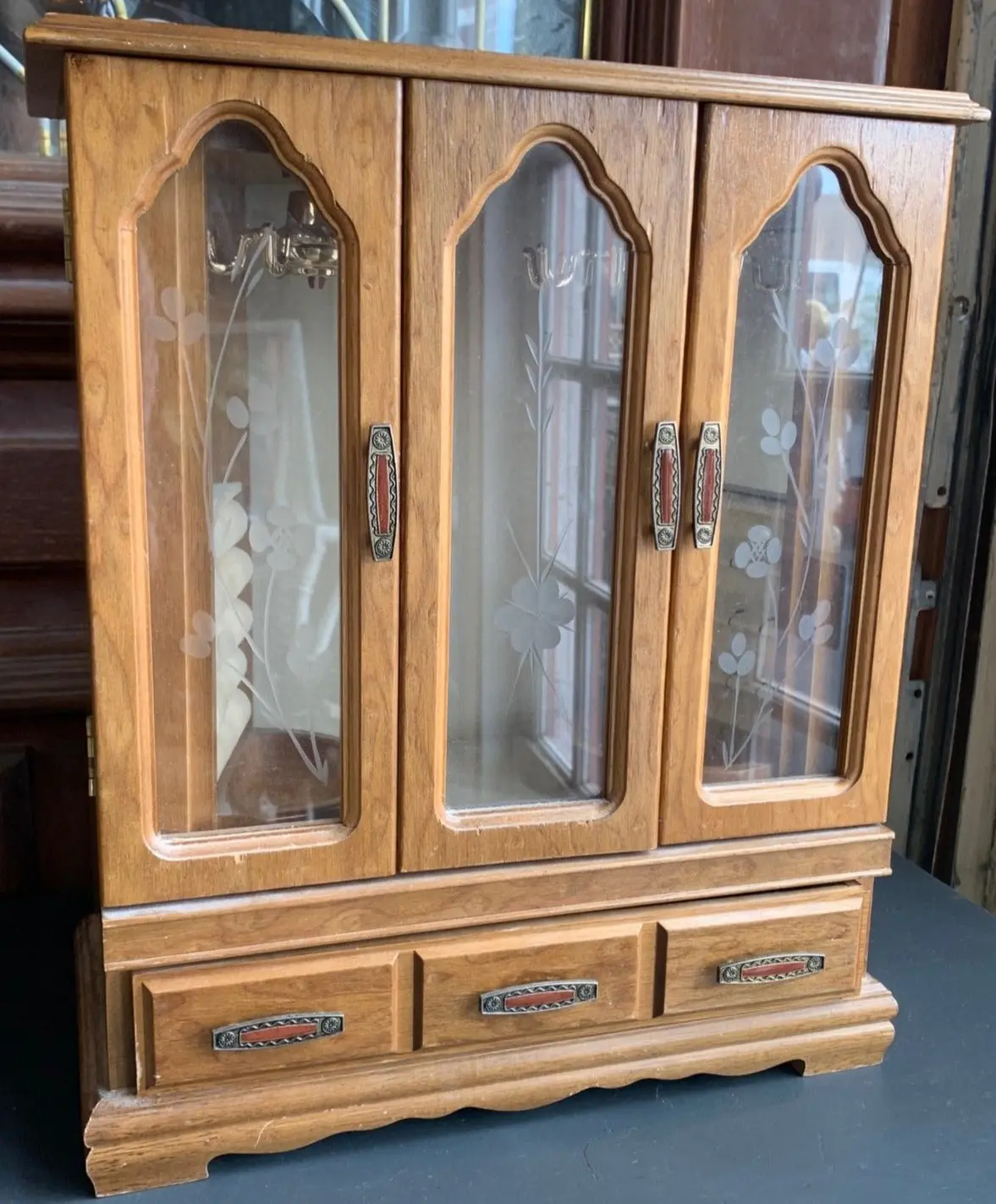 Table Top Jewelry Armoire 1