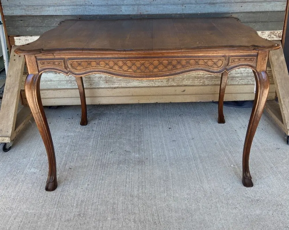 Small Oak Lieges Breakfast Table 1